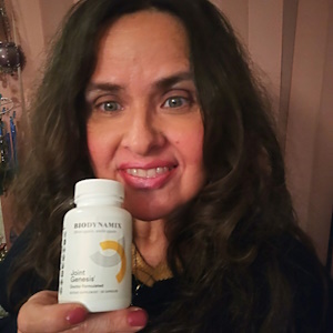 Customer Mary M. with Joint Genesis